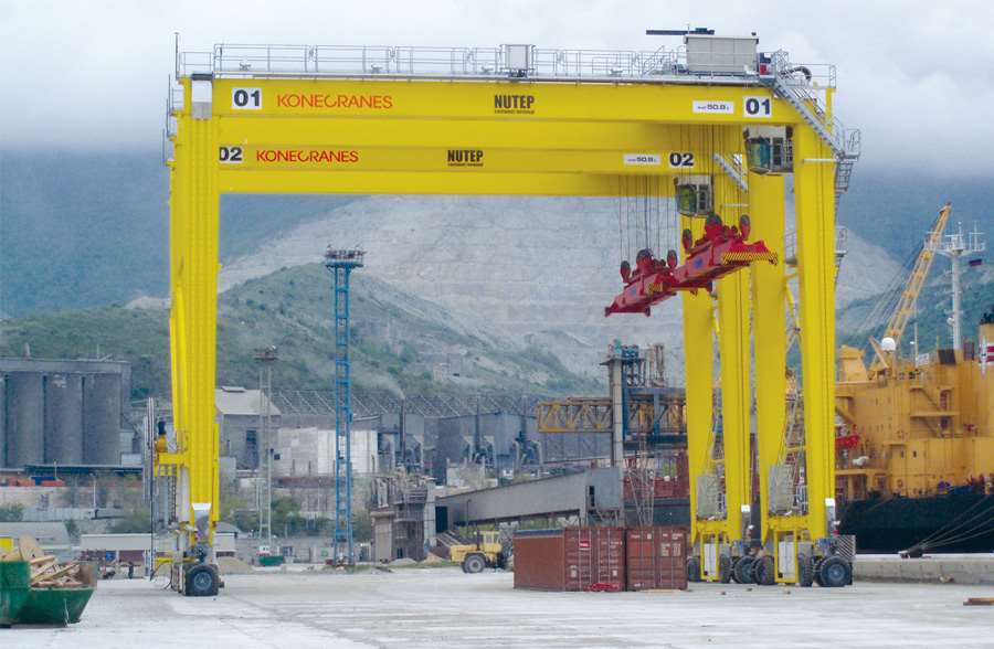NUTEP container terminal. Port  of Novorossiysk (Black sea basin)